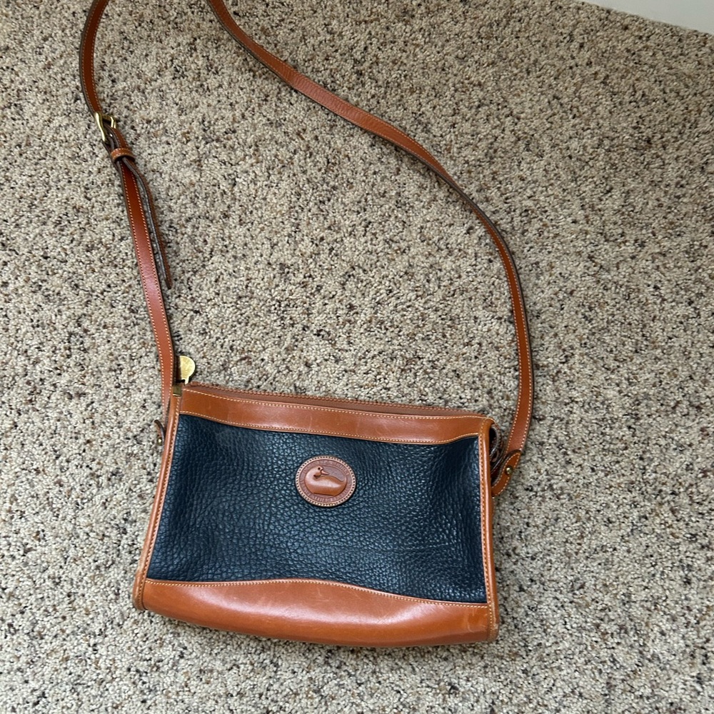 Vintage Dooney & Bourke Navy/tan Leather Crossbody Bag